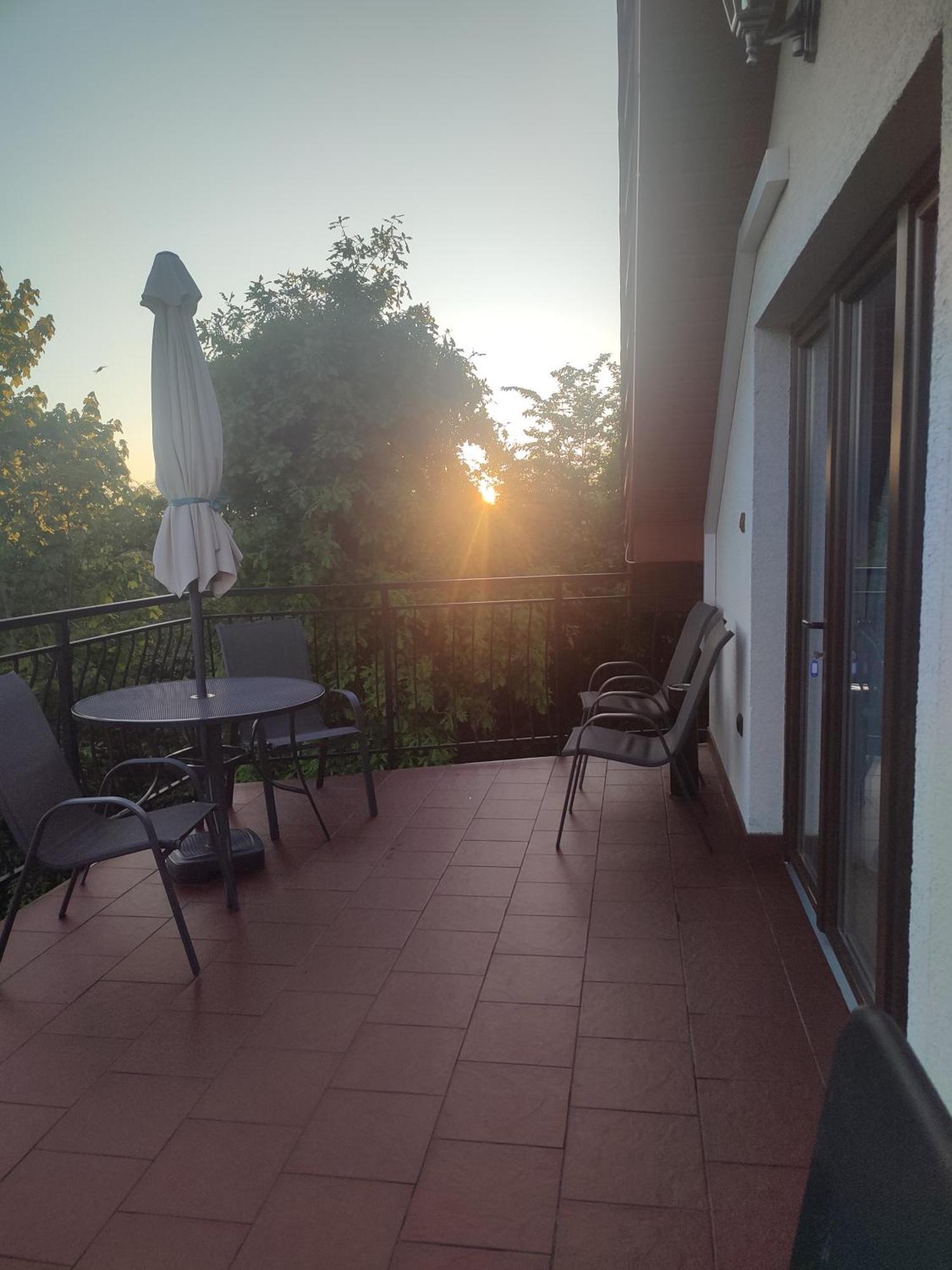 Mieszkanko Z Tarasem Limanowa Exterior foto
